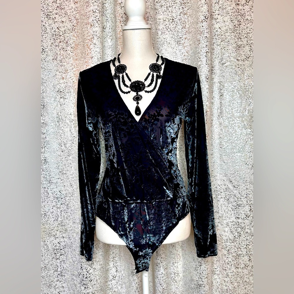NWOT Burnt Velvet bodysuit